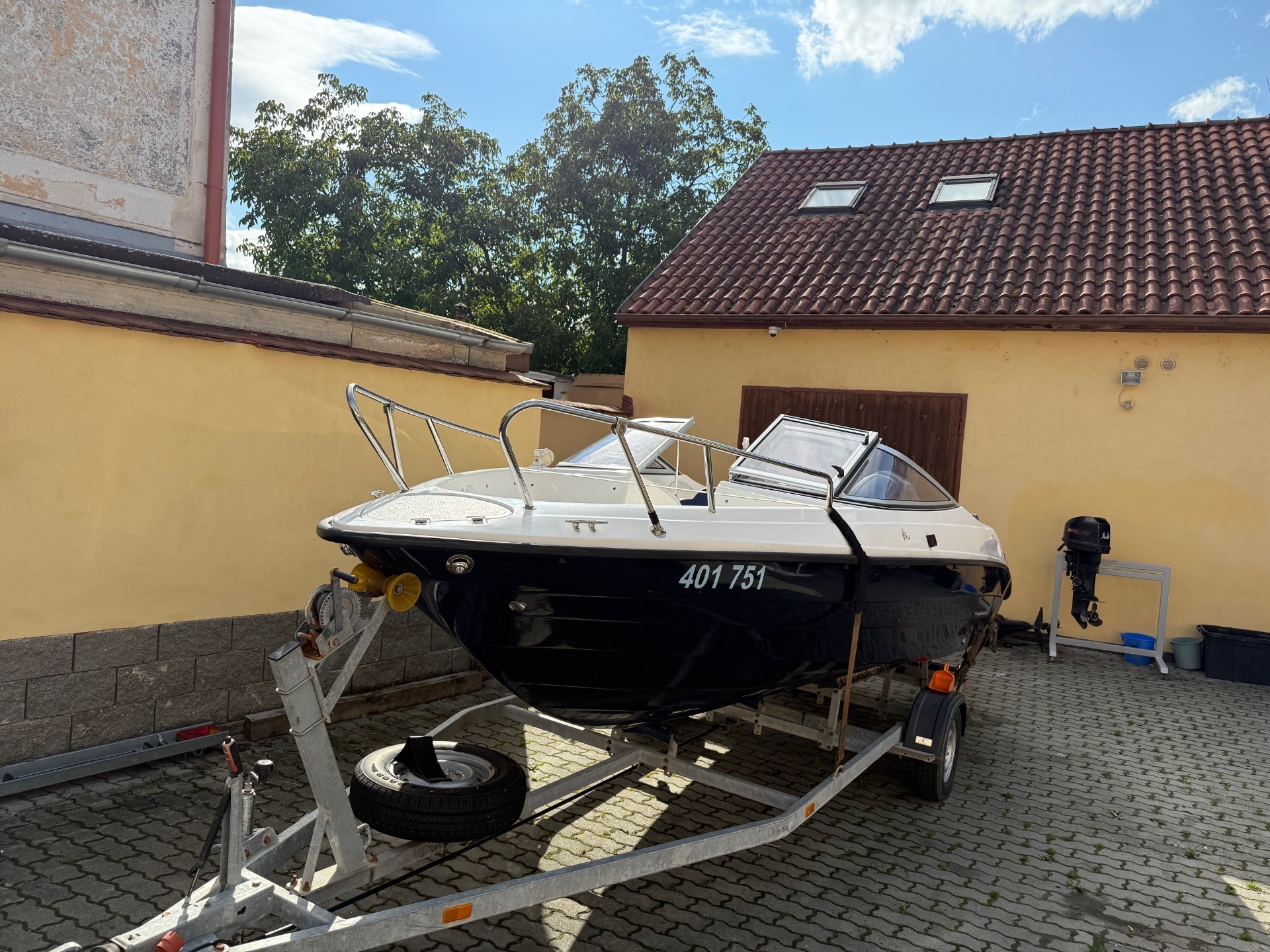 Motorový člun AZ Boat M560 Elegance + Yamaha 150HP 